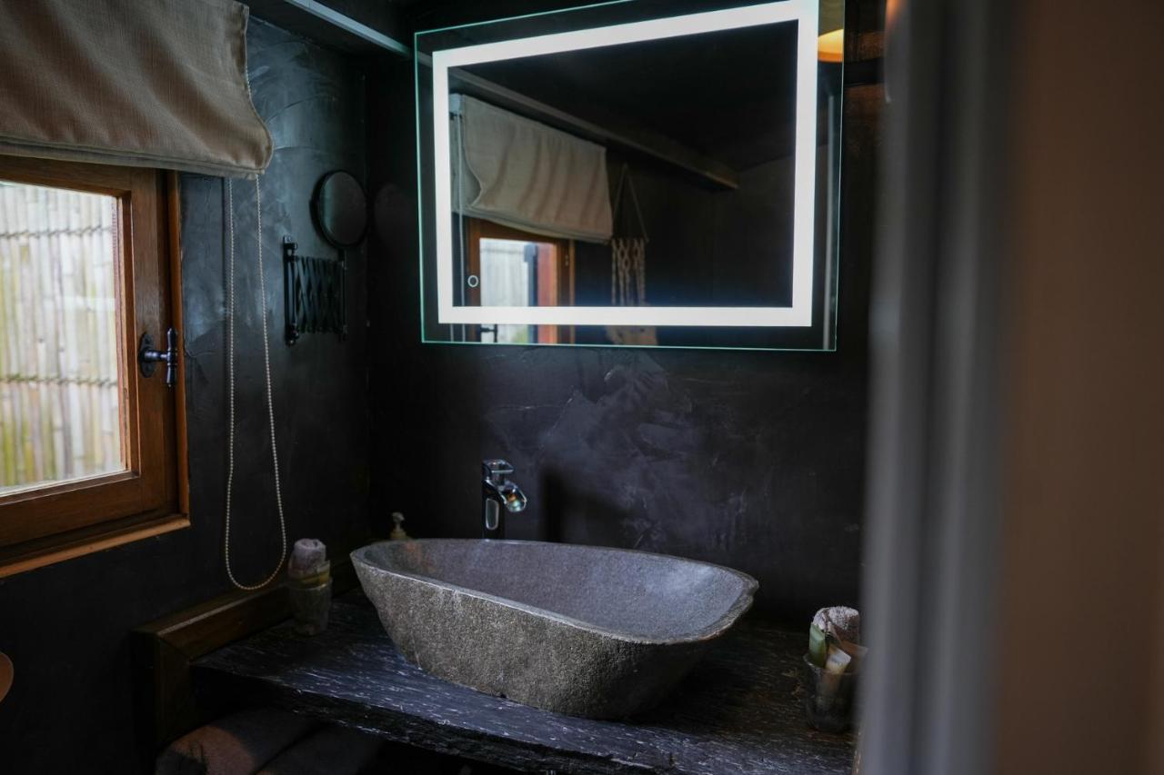 Kaebane 85, Lodge Avec Spa Au Bord De L'Eau Prouilly 외부 사진