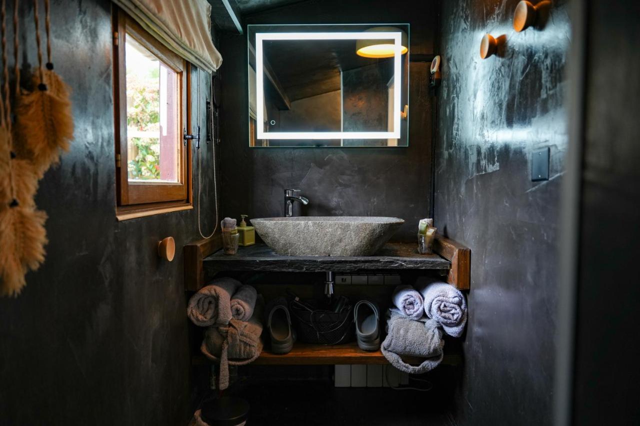 Kaebane 85, Lodge Avec Spa Au Bord De L'Eau Prouilly 외부 사진