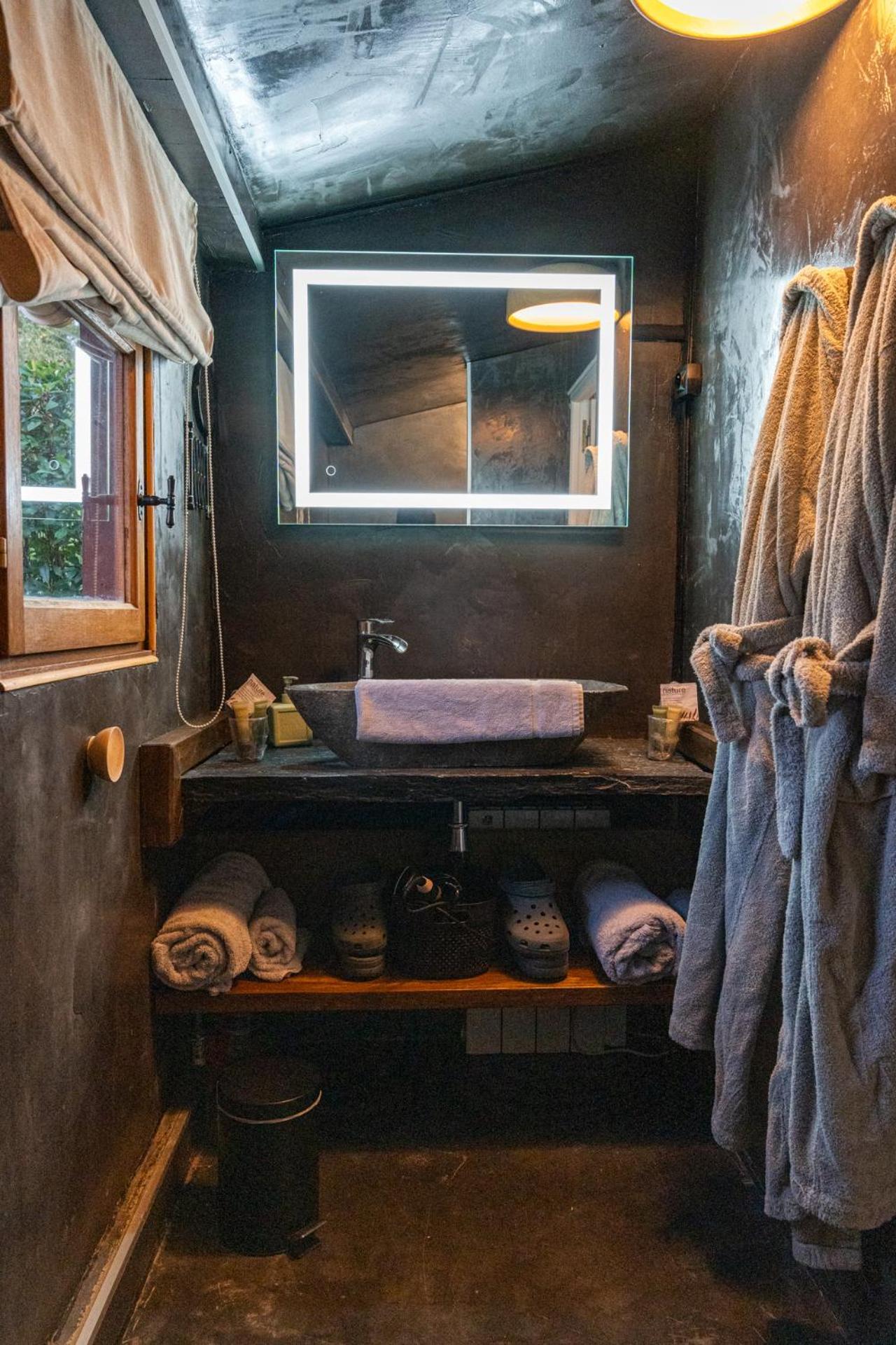Kaebane 85, Lodge Avec Spa Au Bord De L'Eau Prouilly 외부 사진